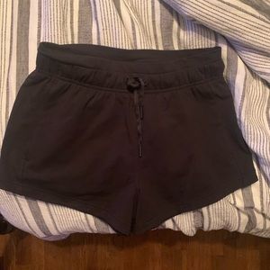 Lululemon inner glow short 3”-terry